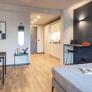 ホテル Ipartment Frankfurt Airport
