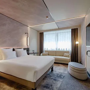 Novotel Muenchen Airport - Newly Renovated Φράιζινγκ