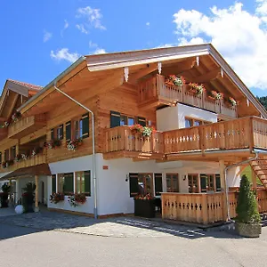 Alpinhotel Szálloda